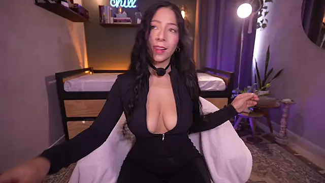 camila3   online show from April 22, 2026, 3:08 pm