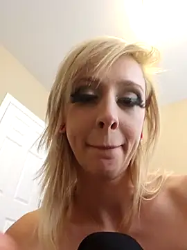 AmethystFoxx online show from March 9, 2026, 8:34 pm