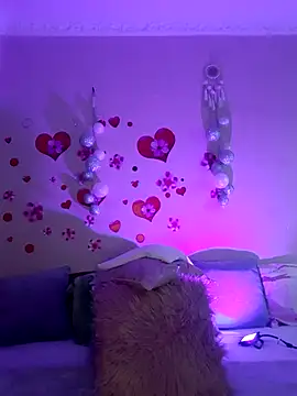 BellaBellaHot online show from November 10, 2025, 12:32 pm