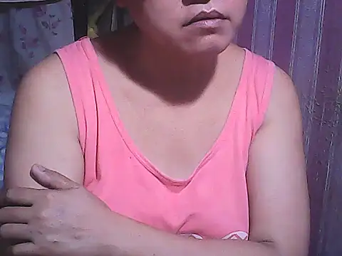 sweetsosie18 online show from November 17, 2025, 2:59 am