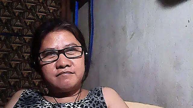 sweetsosie18 online show from March 4, 2026, 6:15 pm