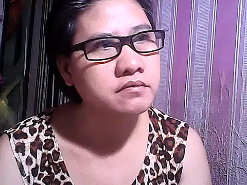 sweetsosie18 online show from September 28, 2025, 6:31 am