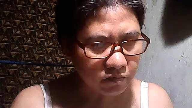 sweetsosie18 online show from April 9, 2026, 6:19 am