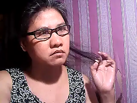 sweetsosie18 online show from March 21, 2025, 7:33 am