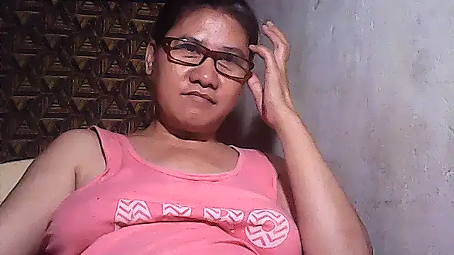 sweetsosie18 online show from March 21, 2026, 8:35 pm