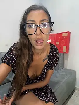 amanilouve online show from March 11, 2025, 7:14 am