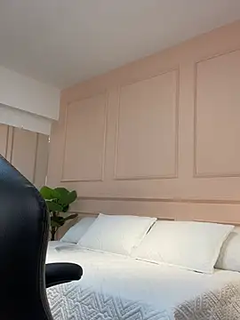 ROSE  15 online show from February 12, 2026, 12:05 pm