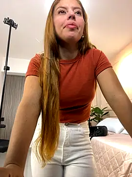 Snapshot of ROSE__15 chatting on November 15, 2025, 11:25 am ROSE 15 online show from November 15, 2025, 11:25 am