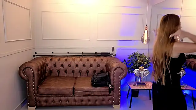 Snapshot of ROSE__15 chatting on November 5, 2025, 8:01 pm ROSE 15 online show from November 5, 2025, 8:01 pm