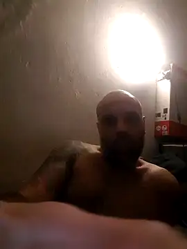 Ladyshaker82 online show from February 26, 2025, 9:20 pm