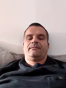 Snapshot of sinclaire09 chatting on October 16, 2025, 3:20 pm sinclaire09 online show from October 16, 2025, 3:20 pm