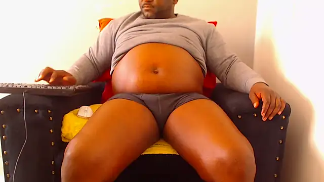 Snapshot of zuluboyxx chatting on July 23, 2026, 7:05 am zuluboyxx online show from July 23, 2026, 7:05 am