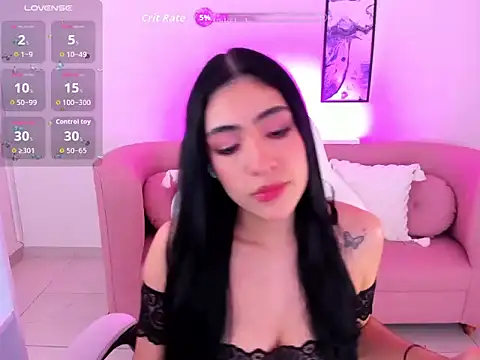 tatiana prada online show from October 9, 2025, 5:41 am