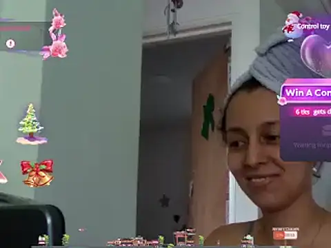 Snapshot of Moon_lunita chatting on December 16, 2024, 5:54 pm Moon lunita online show from December 16, 2024, 5:54 pm