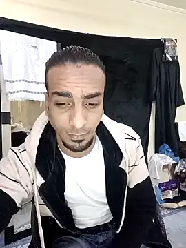 Snapshot of highguy chatting on January 9, 2025, 7:21 am highguy online show from January 9, 2025, 7:21 am