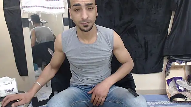 Snapshot of highguy chatting on March 8, 2025, 1:14 pm highguy online show from March 8, 2025, 1:14 pm