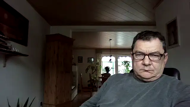 Snapshot of Nobbie444 chatting on February 17, 2026, 10:12 am Nobbie444 online show from February 17, 2026, 10:12 am