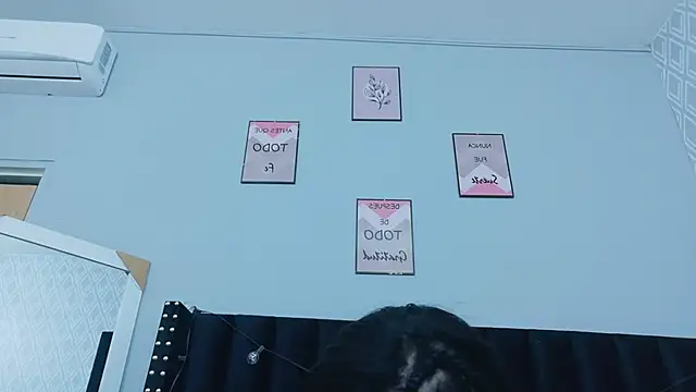 Snapshot of colombiamommy chatting on October 30, 2025, 12:25 pm colombiamommy online show from October 30, 2025, 12:25 pm