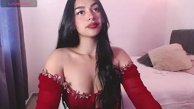Melaniie01 online show from May 25, 2026, 10:19 pm