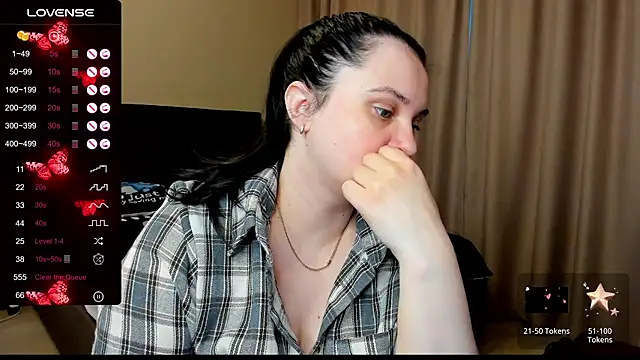 AlanaBrox online show from October 5, 2025, 2:19 pm