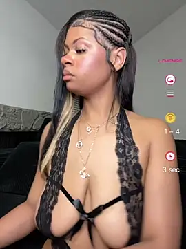 shawneebaby online show from May 11, 2026, 6:15 am