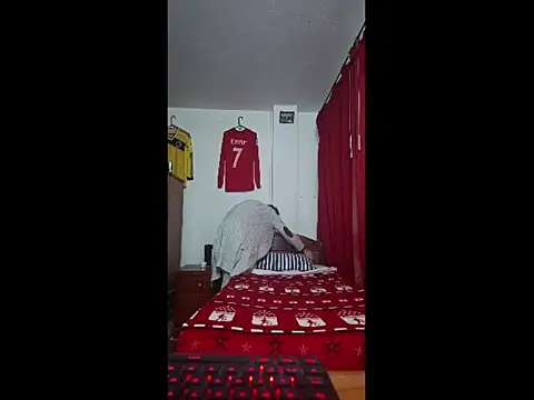 ALBEIROFOOTBALL1992 online show from August 2, 2026, 5:06 am