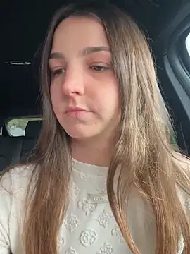 DoriDeluxe66 online show from October 11, 2025, 7:53 am