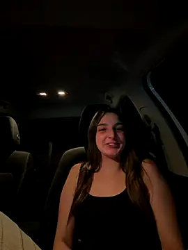 DoriDeluxe66 online show from November 18, 2025, 11:15 pm