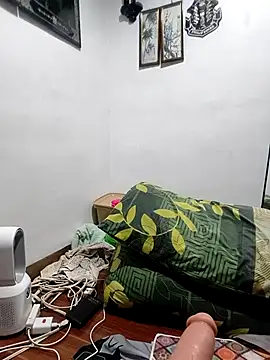 HotsexyNaughtysweetbaby online show from April 6, 2026, 6:25 am