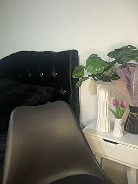 Emiily W online show from February 24, 2026, 3:02 pm