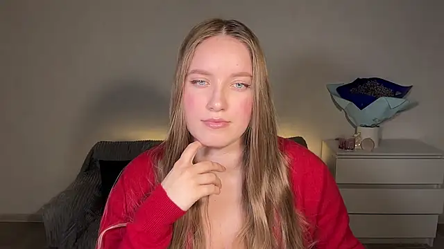 EvaMaddison online show from March 6, 2026, 5:52 pm