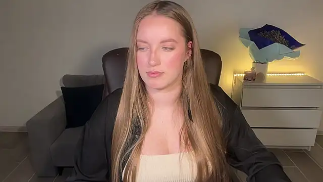 EvaMaddison online show from June 28, 2026, 9:21 pm