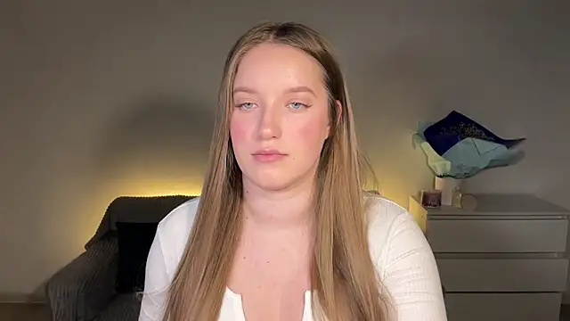 EvaMaddison online show from February 28, 2026, 6:51 pm