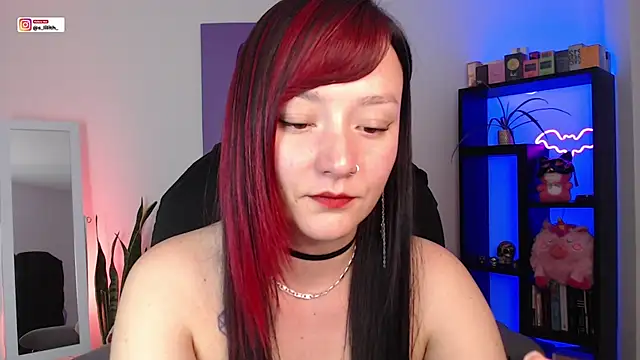 S Lilith  online show from May 15, 2026, 11:14 pm