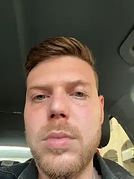 Snapshot of blondy6 chatting on February 25, 2026, 3:01 pm blondy6 online show from February 25, 2026, 3:01 pm