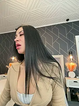 Snapshot of EmyLaveau chatting on February 16, 2026, 6:34 am EmyLaveau online show from February 16, 2026, 6:34 am