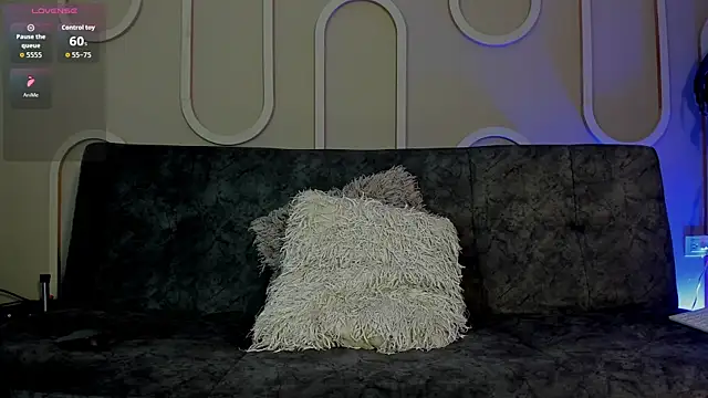 Snapshot of Sweet_Alessandre chatting on July 6, 2026, 7:49 pm Sweet Alessandre online show from July 6, 2026, 7:49 pm