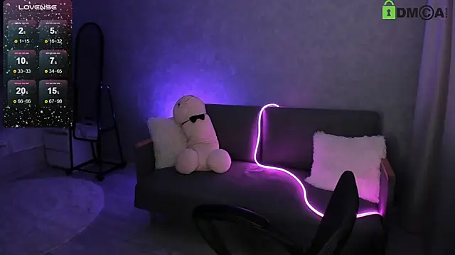 NudeNansy online show from April 18, 2026, 9:00 am