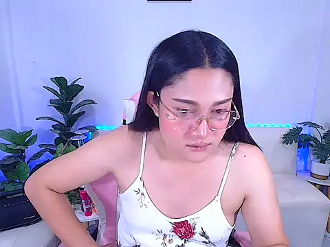 plysaithailand online show from October 10, 2025, 3:35 pm