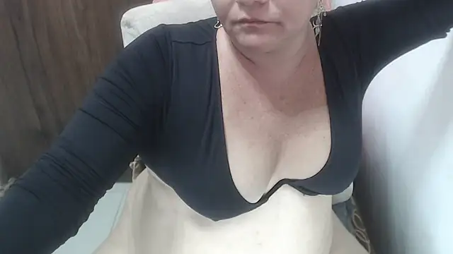 selenax2023 online show from February 14, 2026, 4:18 pm