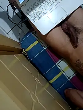 JamesQuaresma online show from January 5, 2025, 4:36 am
