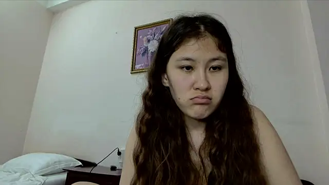 Snapshot of Riz_girl chatting on June 3, 2026, 4:44 pm Riz girl online show from June 3, 2026, 4:44 pm
