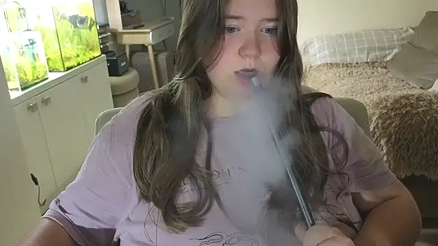 Snapshot of remirann_ chatting on November 3, 2025, 4:43 pm remirann online show from November 3, 2025, 4:43 pm