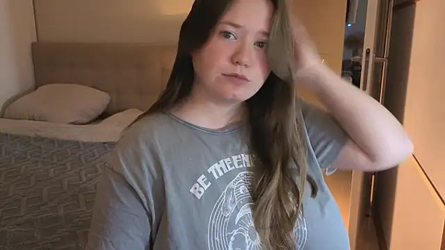 Snapshot of remirann_ chatting on October 20, 2025, 3:01 pm remirann online show from October 20, 2025, 3:01 pm