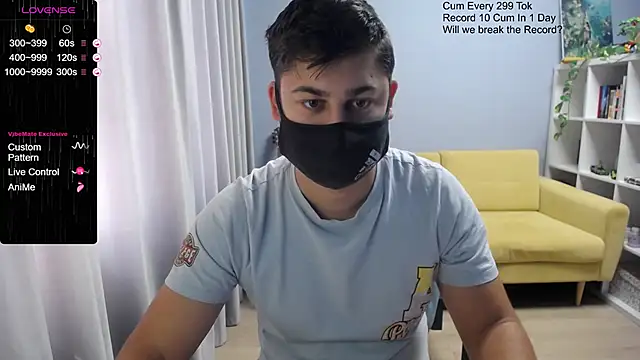 Snapshot of Tomguys chatting on October 23, 2025, 6:23 am Tomguys online show from October 23, 2025, 6:23 am