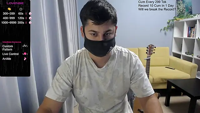 Snapshot of Tomguys chatting on November 3, 2025, 8:18 am Tomguys online show from November 3, 2025, 8:18 am