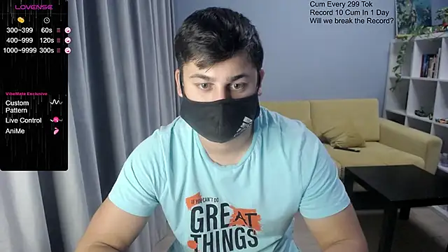 Snapshot of Tomguys chatting on October 30, 2025, 7:44 pm Tomguys online show from October 30, 2025, 7:44 pm