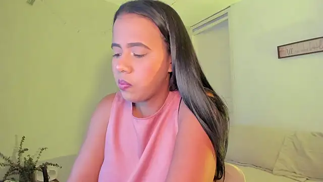 Snapshot of rosaaliiaa1 chatting on October 30, 2025, 4:59 pm rosaaliiaa1 online show from October 30, 2025, 4:59 pm