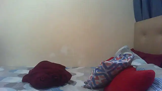 Sweetslender online show from October 13, 2025, 8:38 am