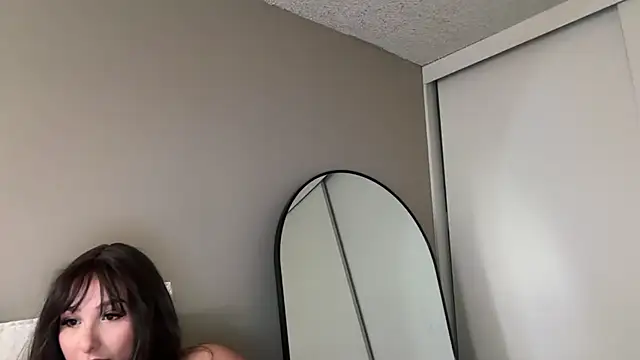 Snapshot of lustfulsmiles chatting on May 14, 2026, 6:49 pm lustfulsmiles online show from May 14, 2026, 6:49 pm